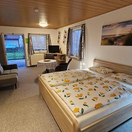 Апартаменты Gaestehaus Silvia Зеллин